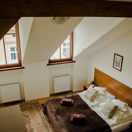 Royal Route 29 Comfort Rooms Красков Екстериор снимка