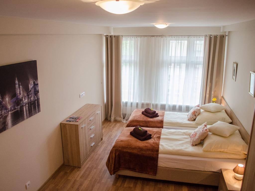 Royal Route 29 Comfort Rooms Красков Екстериор снимка