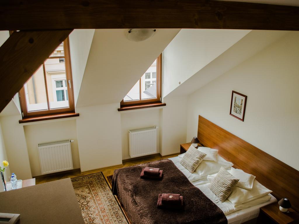 Royal Route 29 Comfort Rooms Красков Екстериор снимка