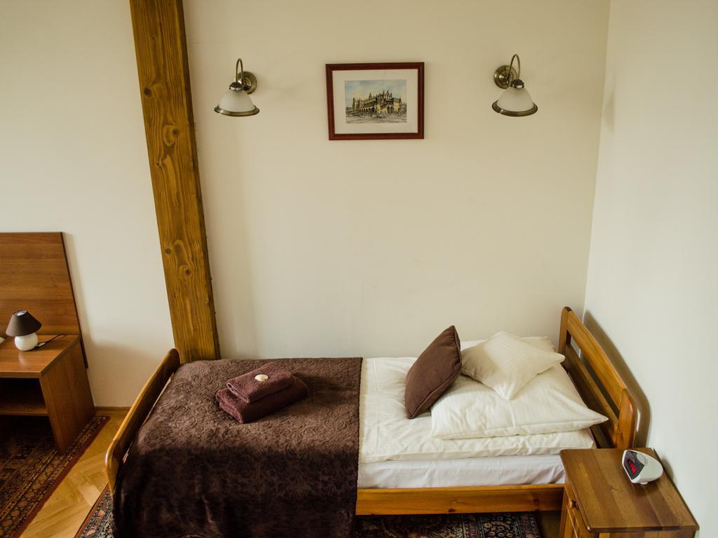 Royal Route 29 Comfort Rooms Красков Екстериор снимка