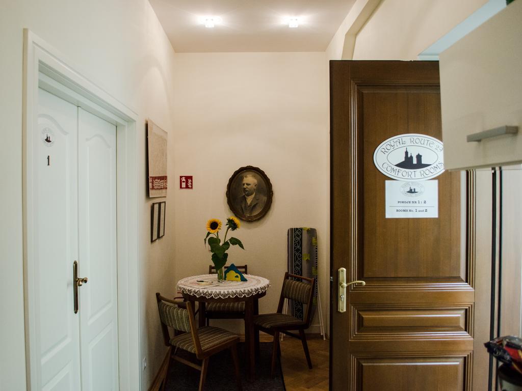 Royal Route 29 Comfort Rooms Красков Екстериор снимка