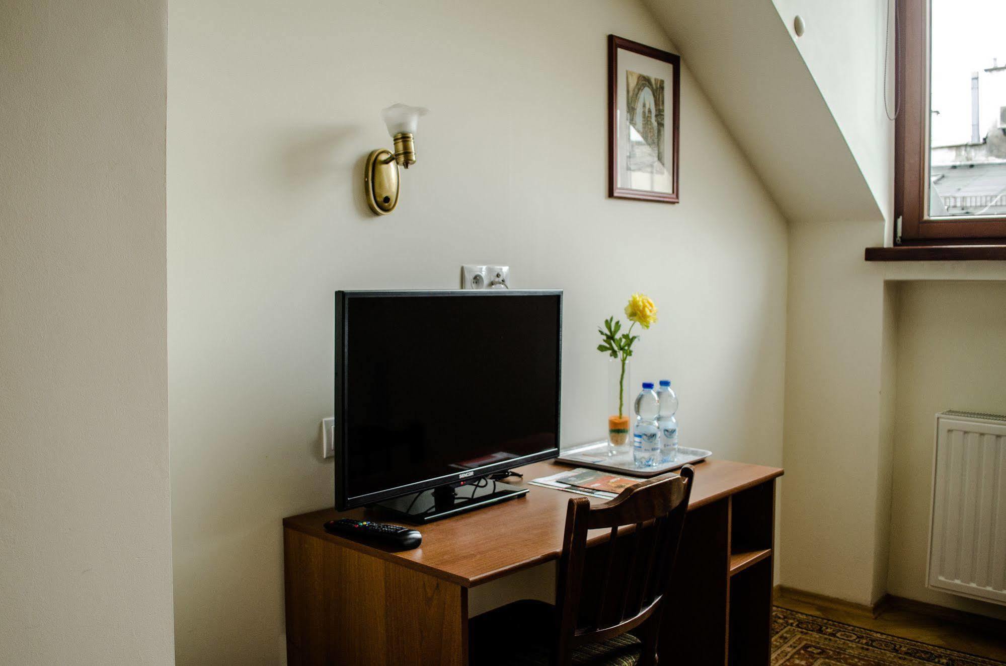 Royal Route 29 Comfort Rooms Красков Екстериор снимка